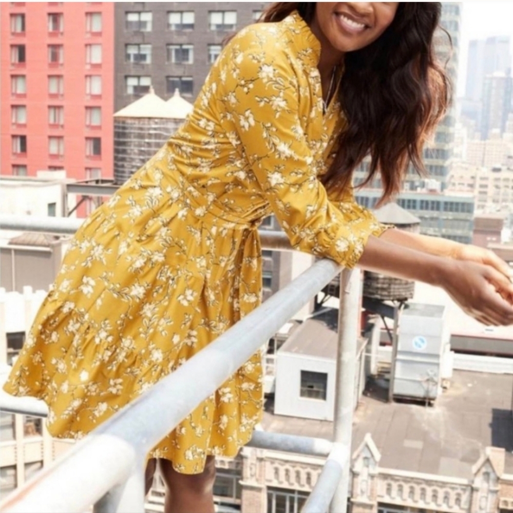 Untuckit PLUS Tiered Ruffle Gold White 3/4 Sleeves V-Neck Floral Midi Dress 18